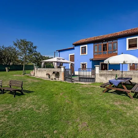 La Pinera, Holiday home Pola de Siero