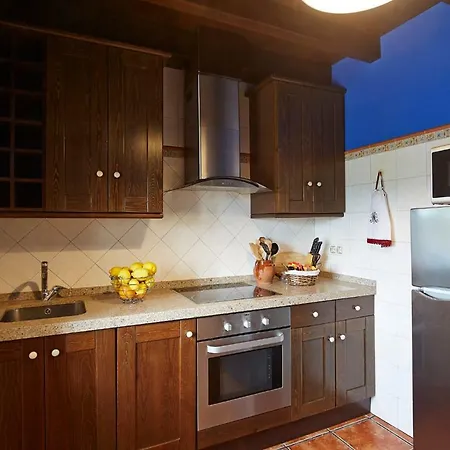 La Pinera, * Pola de Siero