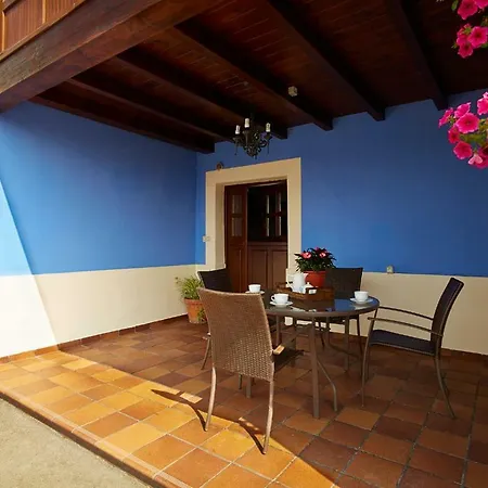 La Pinera, Holiday home